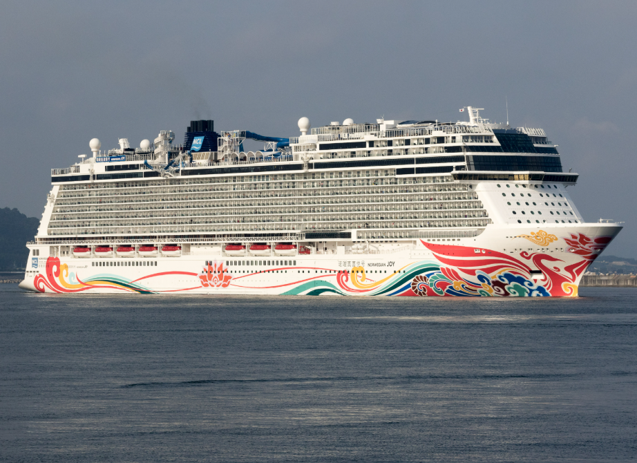 Cruise Ship